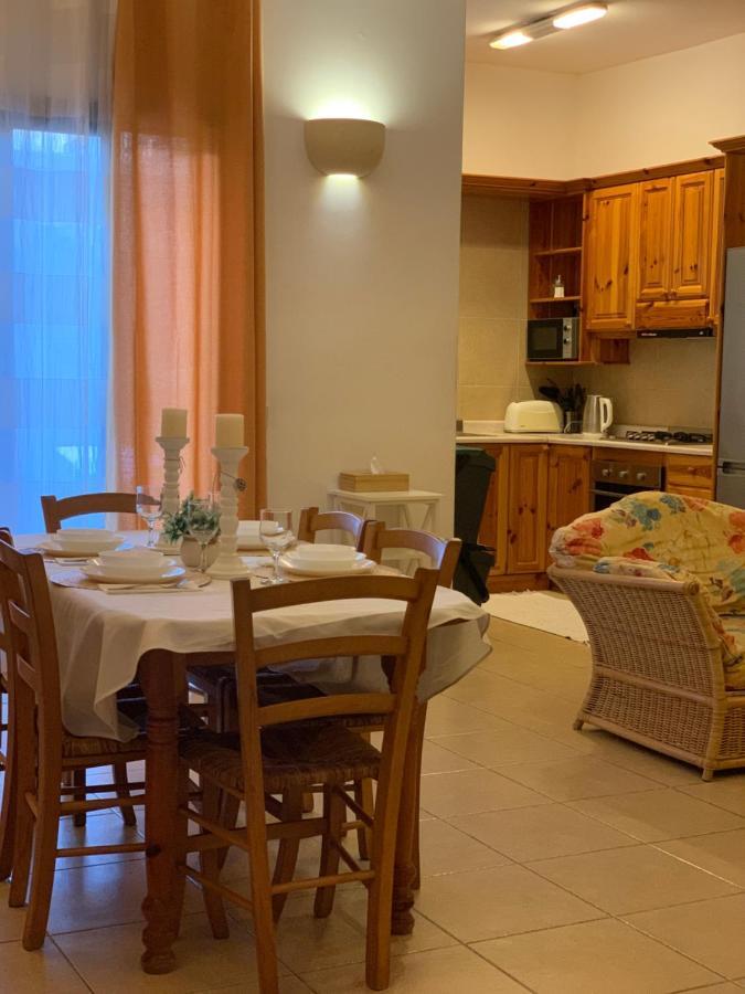 Tal-Mirakli Apartment Gharb  Ngoại thất bức ảnh