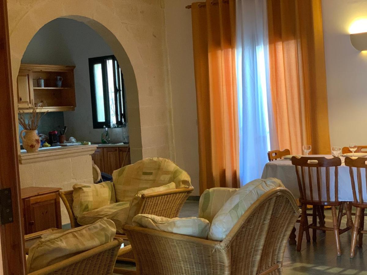 Tal-Mirakli Apartment Gharb  Ngoại thất bức ảnh