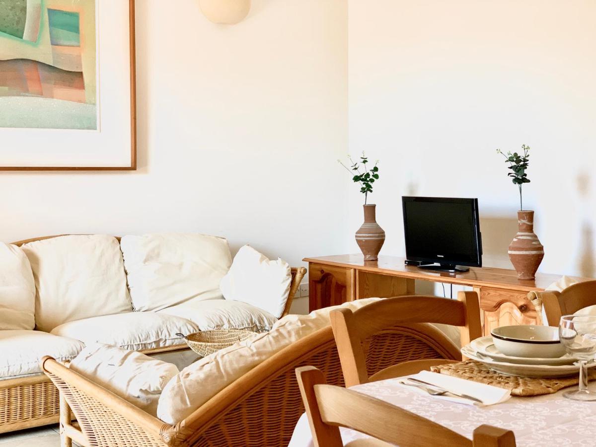 Tal-Mirakli Apartment Gharb  Ngoại thất bức ảnh