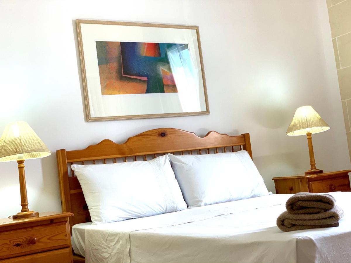 Tal-Mirakli Apartment Gharb  Ngoại thất bức ảnh